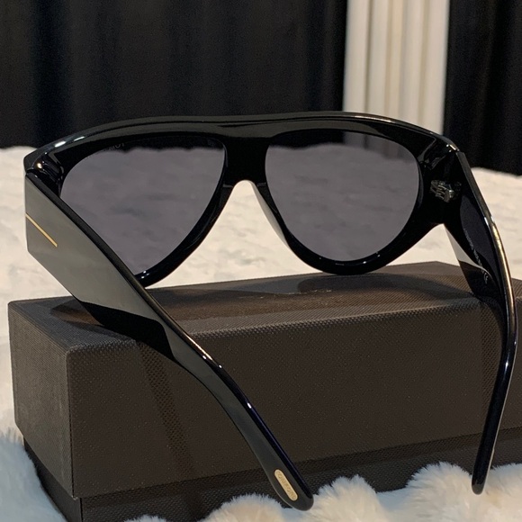 Tom Ford Black and Gold Sunglasses - Picture 6 of 12
